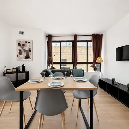 Bright & Spacious 3br In Ta Xbiex, Full Ac & Wifi Apartment Ta Xbiex