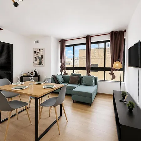 Bright & Spacious 3br In Ta Xbiex, Full Ac & Wifi *