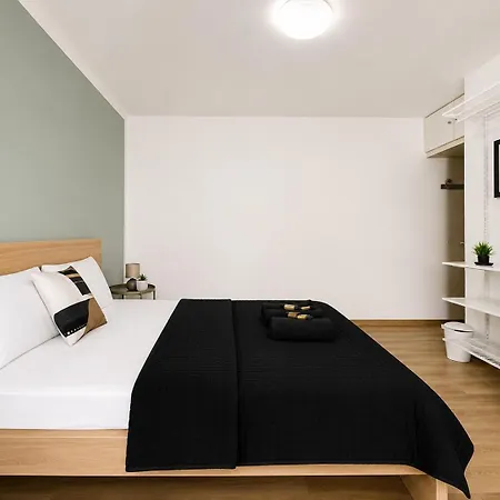 Bright & Spacious 3br In Ta Xbiex, Full Ac & Wifi Lägenhet *