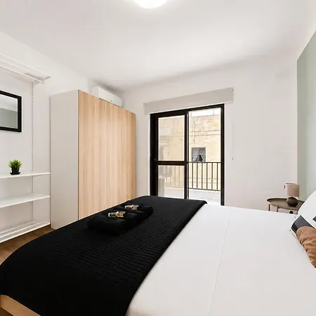 Bright & Spacious 3br In Ta Xbiex, Full Ac & Wifi Ta Xbiex