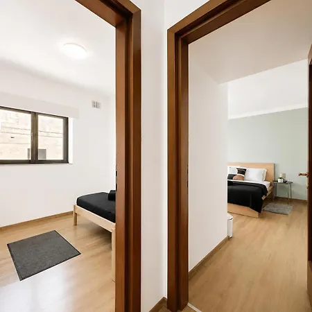 Apartment Bright & Spacious 3br In Ta Xbiex, Full Ac & Wifi *